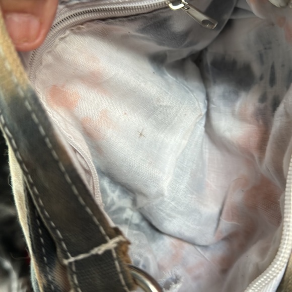 Tie dye fun 100%cotton, 2 front small pockets snaps. Like new - Picture 3 of 3